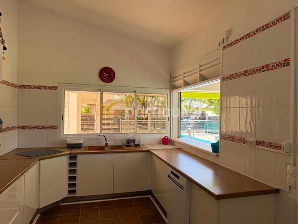 Location
                Maison150 m² - 5 Pièces -
                    SAINT FRANCOIS (97118)