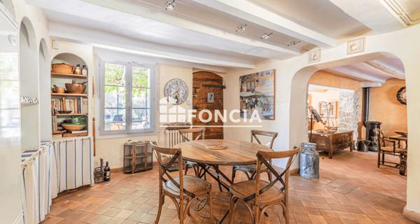 À vendre Maison 7 pièces 218 m² - Six-fours-les-plages 83140