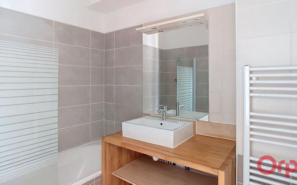 Appartement à vendre    3 pièces • 61,29 m2 Le Pontet