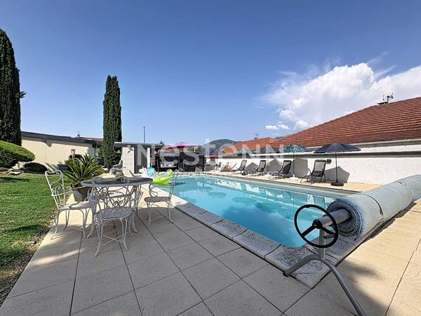 Amancy ? Maison 129 m², 3 chambres, piscine, terrain clos de 2 100 m² et stationnement pour 10 véhicules