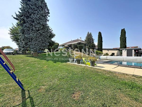 Amancy ? Maison 129 m², 3 chambres, piscine, terrain clos de 2 100 m² et stationnement pour 10 véhicules
