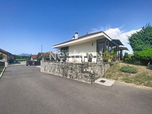 Amancy ? Maison 129 m², 3 chambres, piscine, terrain clos de 2 100 m² et stationnement pour 10 véhicules