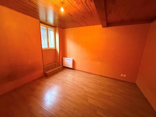 SAINT-SAVIN MAISON DE VILLE PLEIN CENTRE Saint-Savin (33920)