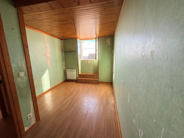 SAINT-SAVIN MAISON DE VILLE PLEIN CENTRE Saint-Savin (33920)