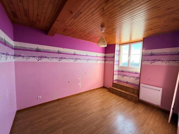 SAINT-SAVIN MAISON DE VILLE PLEIN CENTRE Saint-Savin (33920)