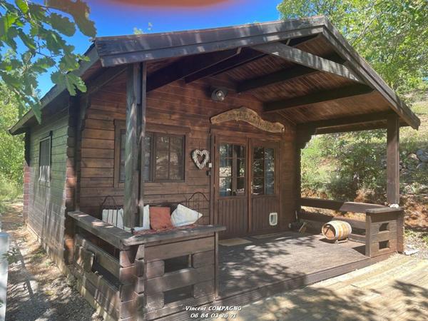 Propriété de 2,9 hectares avec vue imprenable sur le lac d'Esparron-de-Verdon