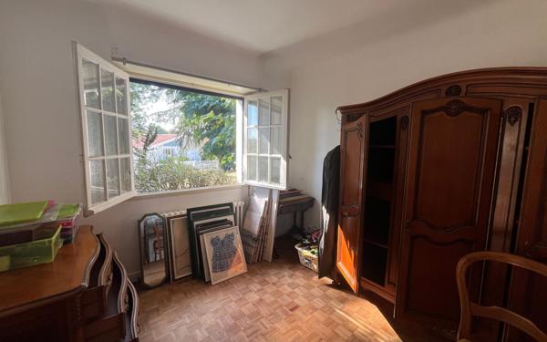 Maison à vendre    3 pièces •  Mées