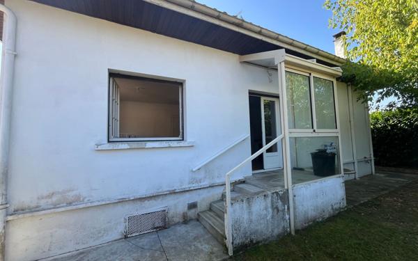 Maison à vendre    3 pièces •  Mées