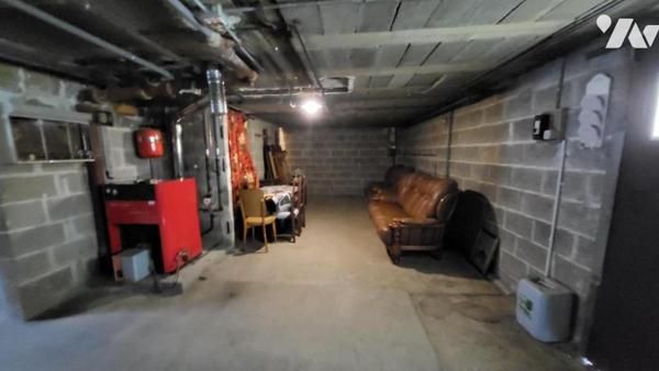 Pavillon en sortie de ville sur 484 m² avec véranda