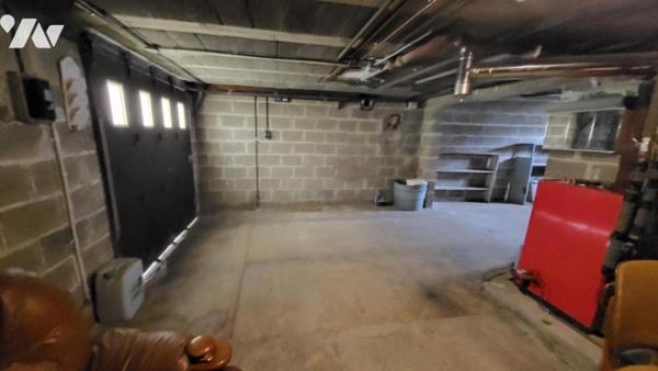 Pavillon en sortie de ville sur 484 m² avec véranda
