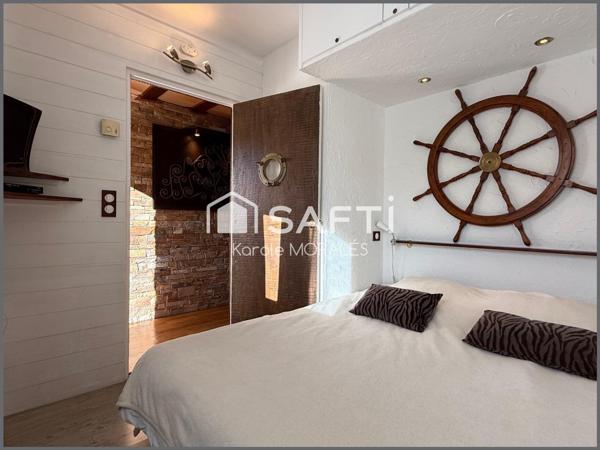 BANUYLS-SUR-MER, SUBLIME APPARTEMENT T2 AVEC VUE PANORAMIQUE SUR PORT