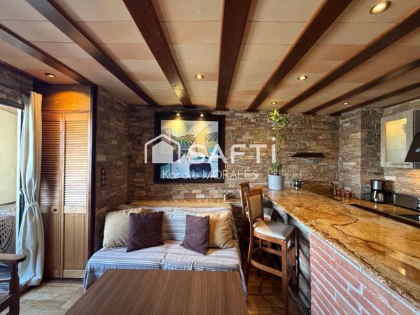 BANUYLS-SUR-MER, SUBLIME APPARTEMENT T2 AVEC VUE PANORAMIQUE SUR PORT