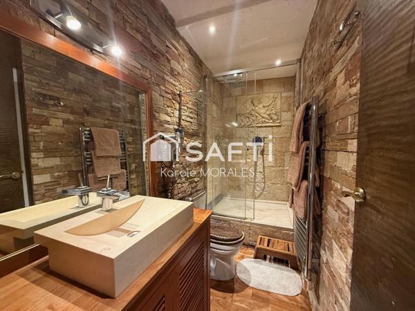 BANUYLS-SUR-MER, SUBLIME APPARTEMENT T2 AVEC VUE PANORAMIQUE SUR PORT