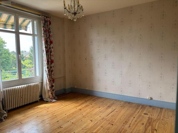 Maison de ville à vendre à Châteauroux dans l'Indre (36000), ref : JA/765   
Les marins