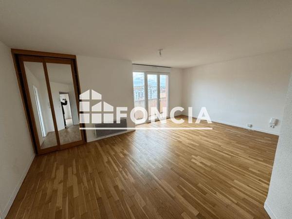 Location Appartement 2 pièces 56.9 m² - 287 RUE DE CREQUI Lyon 69007