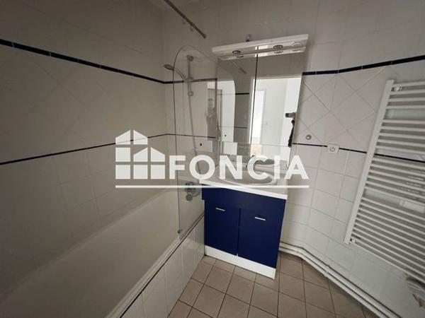 Location Appartement 2 pièces 56.9 m² - 287 RUE DE CREQUI Lyon 69007