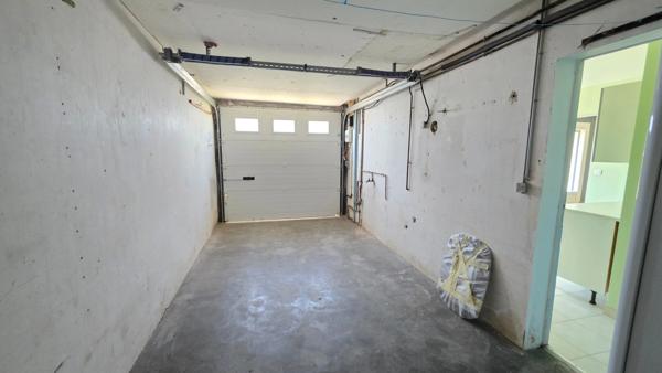 EN EXCLUSIVITE SUR COUZEIX JOLIE MAISON DE PLAIN PIED AVEC GARAGE ABRI JARDIN SUR TERRAIN ARBORE