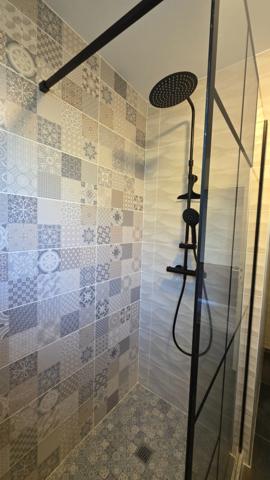 EN EXCLUSIVITE SUR COUZEIX JOLIE MAISON DE PLAIN PIED AVEC GARAGE ABRI JARDIN SUR TERRAIN ARBORE