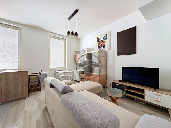 Location                                                      Appartement
                        
                     3 pièces                      49 m2                     à Saint-Quentin