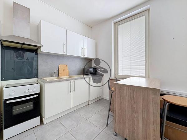 Location                                                      Appartement
                        
                     3 pièces                      49 m2                     à Saint-Quentin