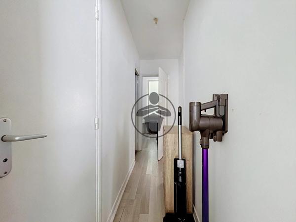 Location                                                      Appartement
                        
                     3 pièces                      49 m2                     à Saint-Quentin