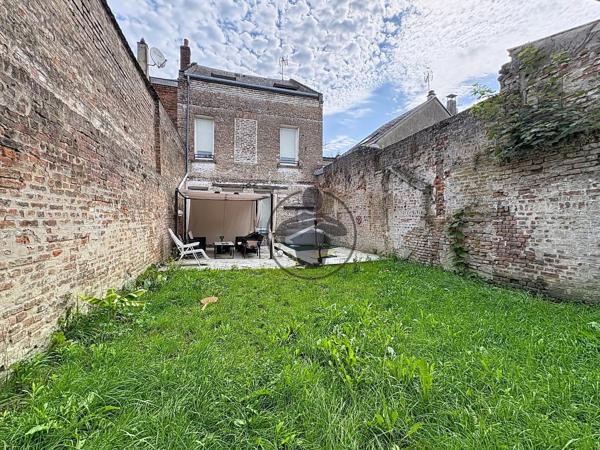 Location                                                      Appartement
                        
                     3 pièces                      49 m2                     à Saint-Quentin