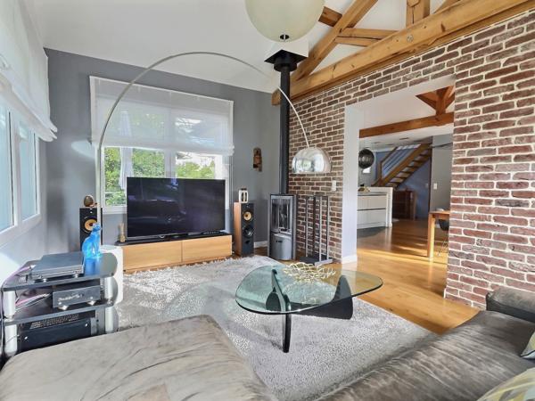 Divonne-les-Bains (01220) Maison individuelle - Proximité centre ville