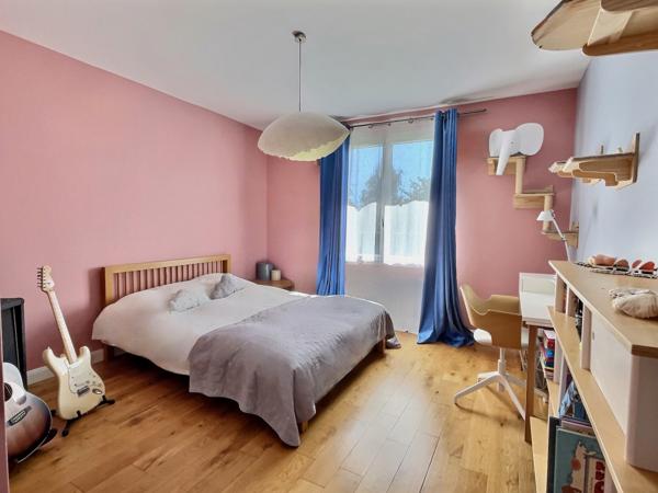 Divonne-les-Bains (01220) Maison individuelle - Proximité centre ville