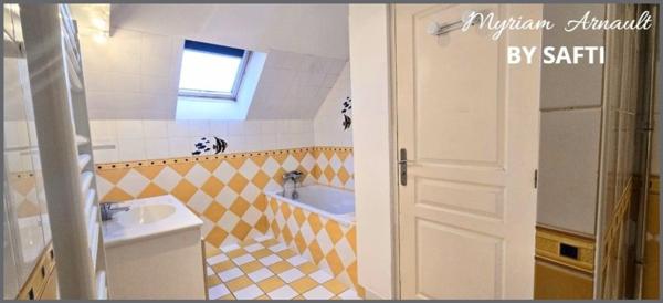 Ancienne grange rénovée 3 chambres garage terrain clos