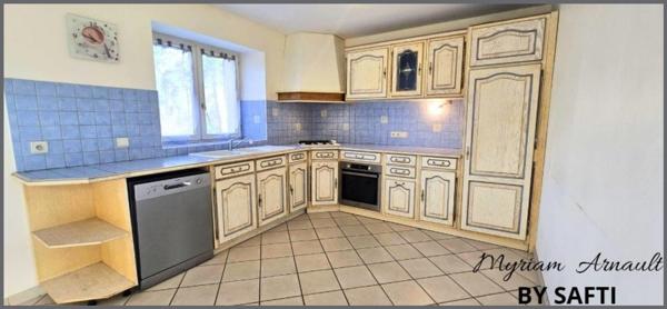 Ancienne grange rénovée 3 chambres garage terrain clos