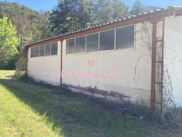 Commerce à louer 3 pièces de 100 m²