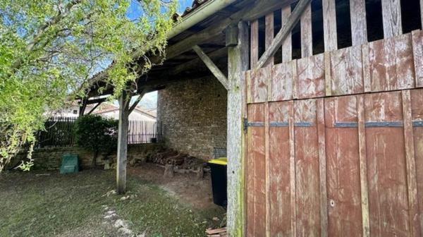 Voici un belle maison faite pour vous