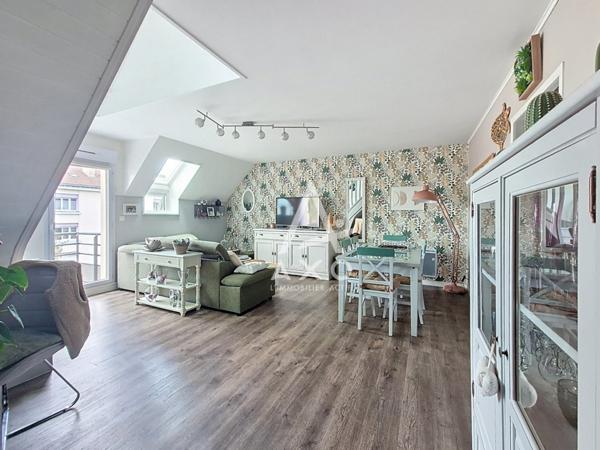 Duplex dernier étage 96 m²  3 chambres  balcon  garage  centre-ville Beauvais