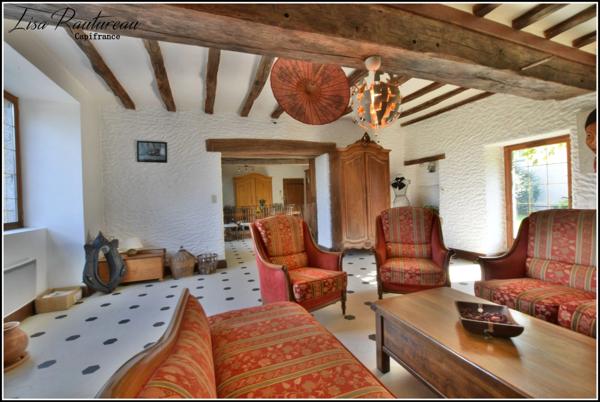 Domaine d'exception - CHAVAGNES EN PAILLERS (85) - 2 maisons d'habitations ainsi que 2 gîtes avec piscine