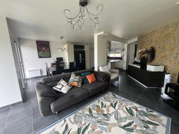 Maison à vendre 410 670 € Kervignac 6 p 100 m² DPE C