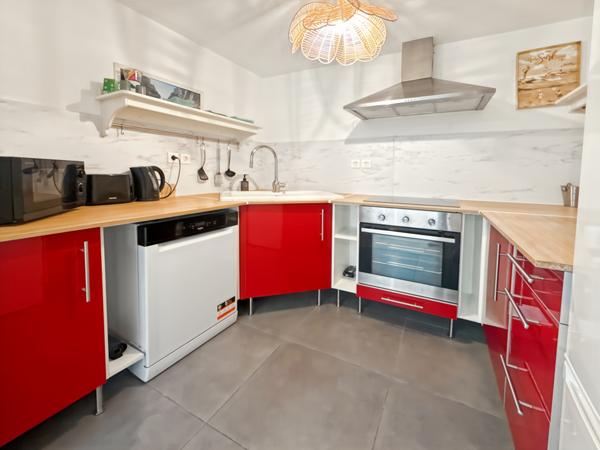 Marseille (13006) T2 climatisé avec grande terrasse – Secteur Cours Pierre Puget