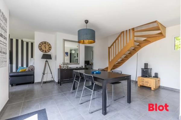 Maison 6 pièce(s)
