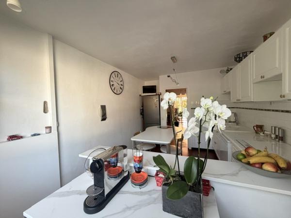 SAINTE FOY-LES-LYON quartier Chavril : T4 de 85 m2