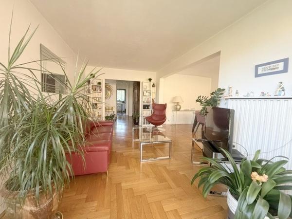 SAINTE FOY-LES-LYON quartier Chavril : T4 de 85 m2