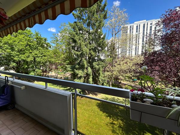 APPARTEMENT DONNANT SUR PARC ARBORÉ