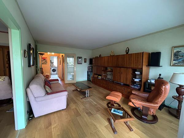 APPARTEMENT DONNANT SUR PARC ARBORÉ