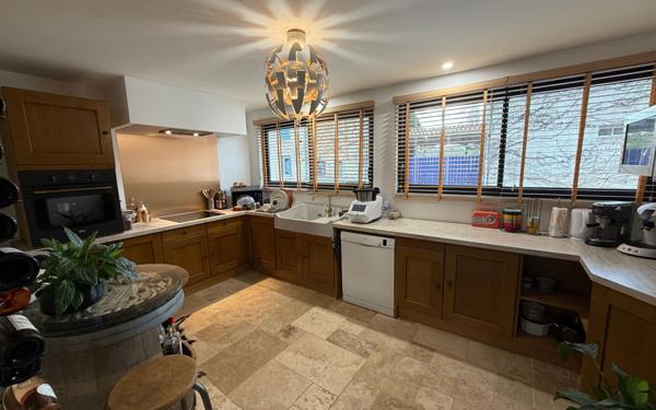 Maison à vendre    2 pièces •  Barbières