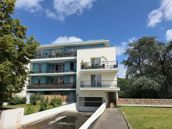 NOUVEAUTÉ À NANTES – QUARTIER CHANTENAY / SAINTE-ANNE T3 de 70 m2 AVEC PARKING FERME ET SECURISE