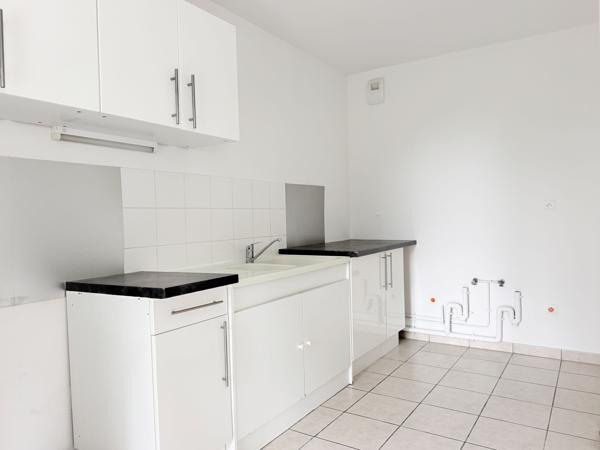NOUVEAUTÉ À NANTES – QUARTIER CHANTENAY / SAINTE-ANNE T3 de 70 m2 AVEC PARKING FERME ET SECURISE