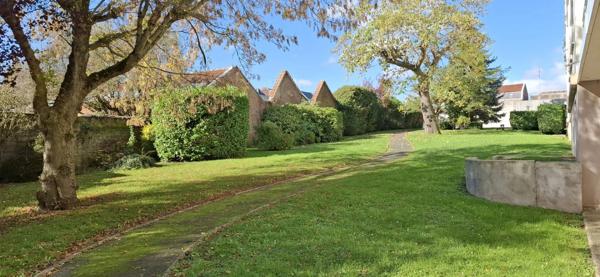 Dpt Aisne (02), à vendre SAINT QUENTIN Appartement T5 Parking