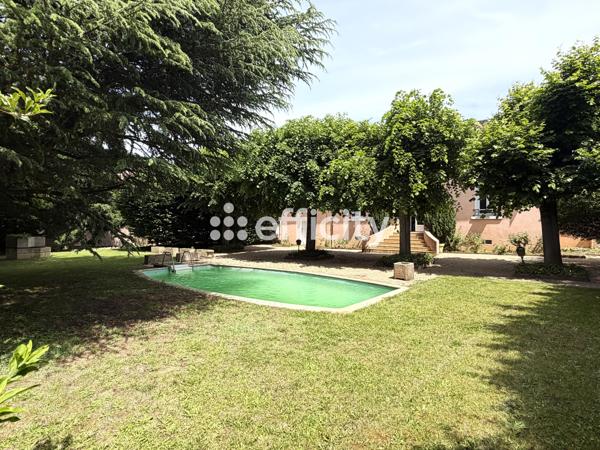 Maison
         6 pièces
        - 160 m² Exclusivité 380 000 € *