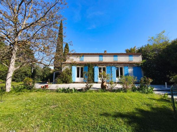 Maison à vendre à Saint-Martin-de-Crau dans les Bouches-du-Rhône (13310), ref : 075/204   
CAPHAN