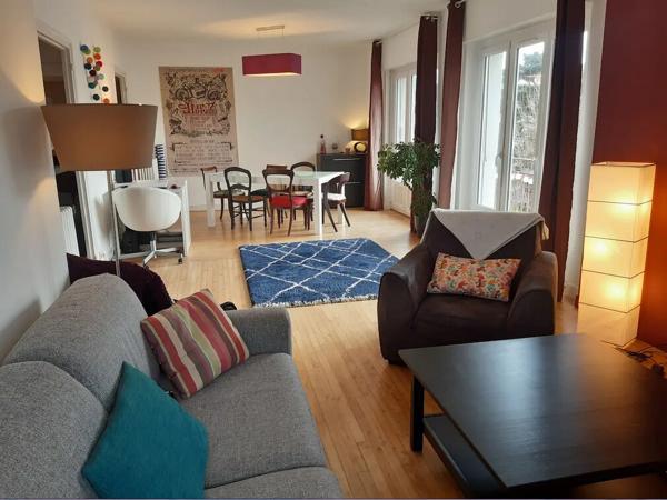 Grand appartement plein centre