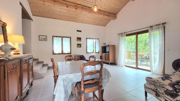 Maison à vendre dans petit hameau