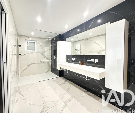 Maison à vendre 8 pièces 254 m² Servon